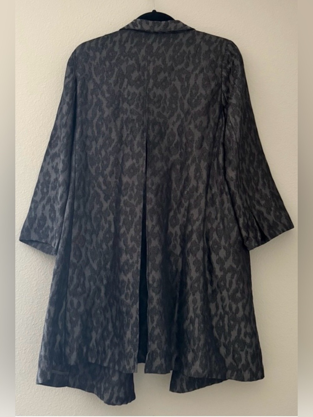 Eileen Fisher Charcoal Gray Leopard Jacquard Coat - Picture 5 of 7